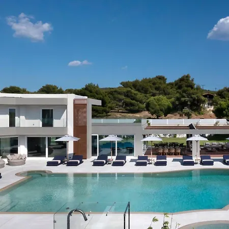 Utopia Grand Villa, A 6.000m2 Private Estate, By Thinkvilla